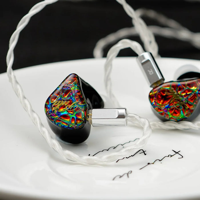 Studio-Quality 1DD+4BA IEMs with Balanced 2.5mm Jack