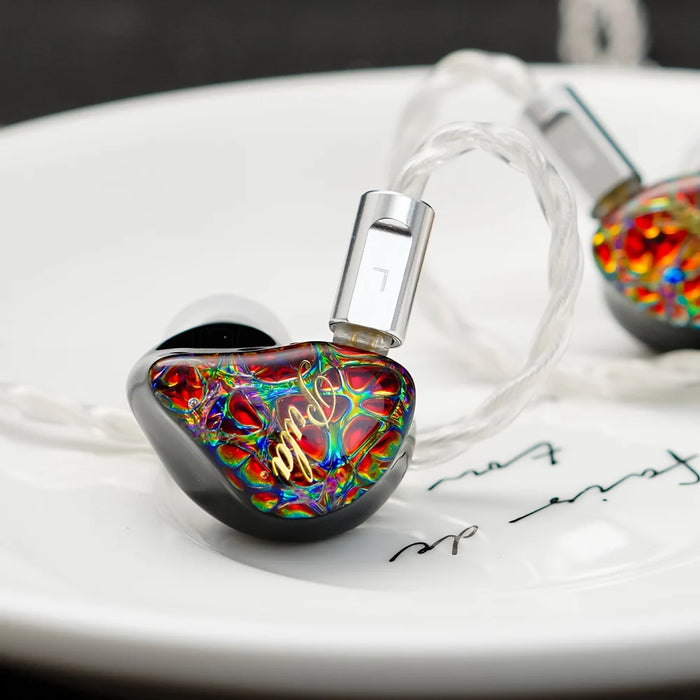Studio-Quality 1DD+4BA IEMs with Balanced 2.5mm Jack