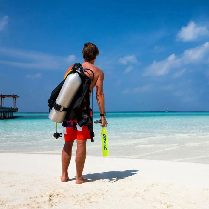 mini-scuba-tank-green-05l-oxygen-cylinder-for-diving-lightweight-easy-to-transport-and-handle-ideal-for-outdoor-and-adventure-sports