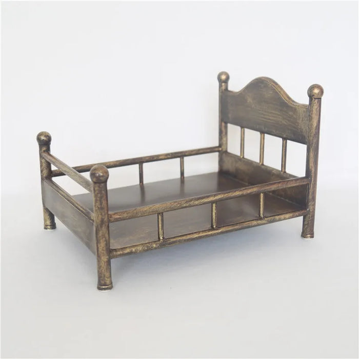 Green Vintage Metal Baby Bed for Newborn Photography Props