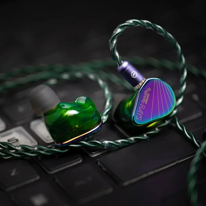 USB-C Gaming Earbuds with Planar and Dynamic Drivers