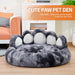 Thickened padding retains warmth for cold seasons