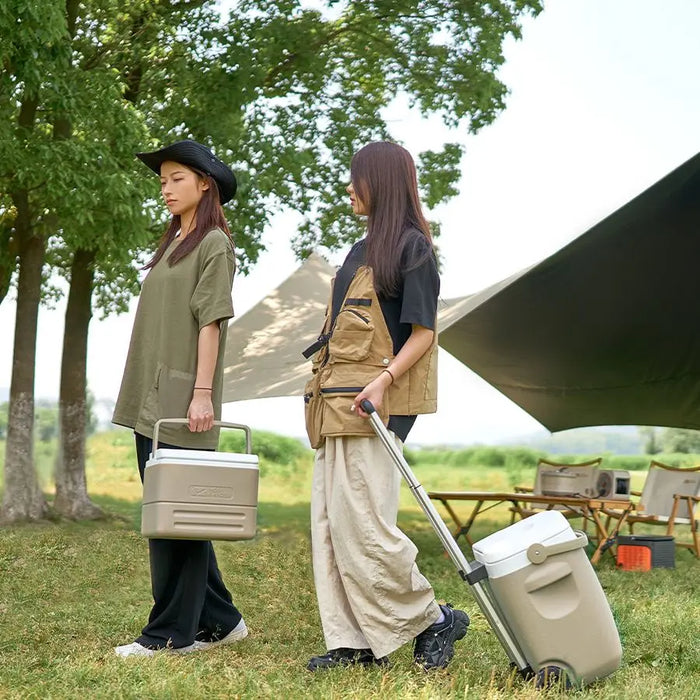 Durable Leakproof Lining Contains Spills and Protects from Moisture