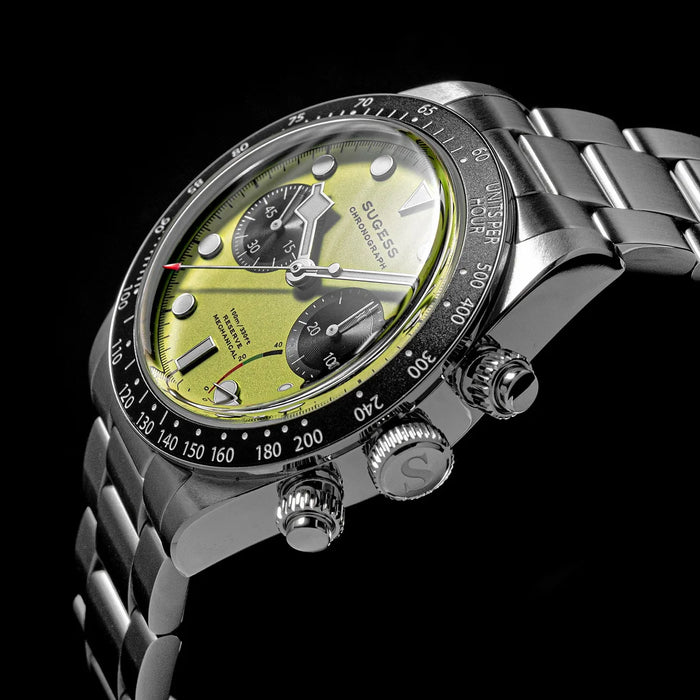 Stainless Steel Pilot Watch – Hand-Wound, Domed Sapphire
