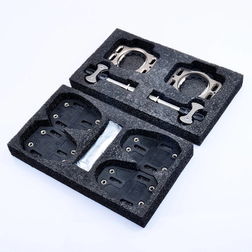High-performance road bike self-locking pedals with black titanium axle