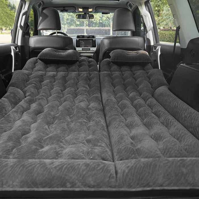 Versatile design fits different cargo areas of SUVs, hatchbacks, minivans, and trucks