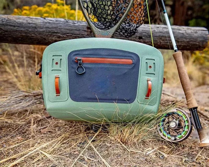 Green TPU waterproof floating dry waist bag with secure closure system